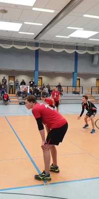 Bezirksliga Ost – Pöẞnecker Volleyballer mit deutlichem Sieg im Derby gegen Knau und damit neuer Tabellenführer der Bezirksliga Ost - 20190309_114026_44c55e98d4d1a3d82472b602192176dd