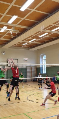 Bezirksliga Ost – Der Zeulenroda Krimi: Pöẞneck siegt im Spitzenspiel gegen Weimar II und baut Tabellenführung aus - 20191130_150848_082fc7a5b033e5fea2cea2ad48b30858