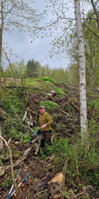 Arbeitseinsatz mit 53 Volleyballern auf der Beachanlage - 20230429_092158_resized_2_b38bee854a2c2e0d92f72ba4d4b4a1b6