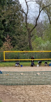 Arbeitseinsatz mit 53 Volleyballern auf der Beachanlage - 20230429_105130_resized_1dbcca4d31c4e7f274596aa6c1ce01a1