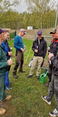 Arbeitseinsatz mit 53 Volleyballern auf der Beachanlage - 20230429_110244_resized_1_643404dfeb90e0f54f0c0eed747eb173