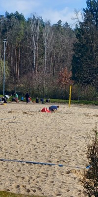 Beachaufbau und Trikottag - 20250405_101105_30a642876b780d6e1337699578d840d5