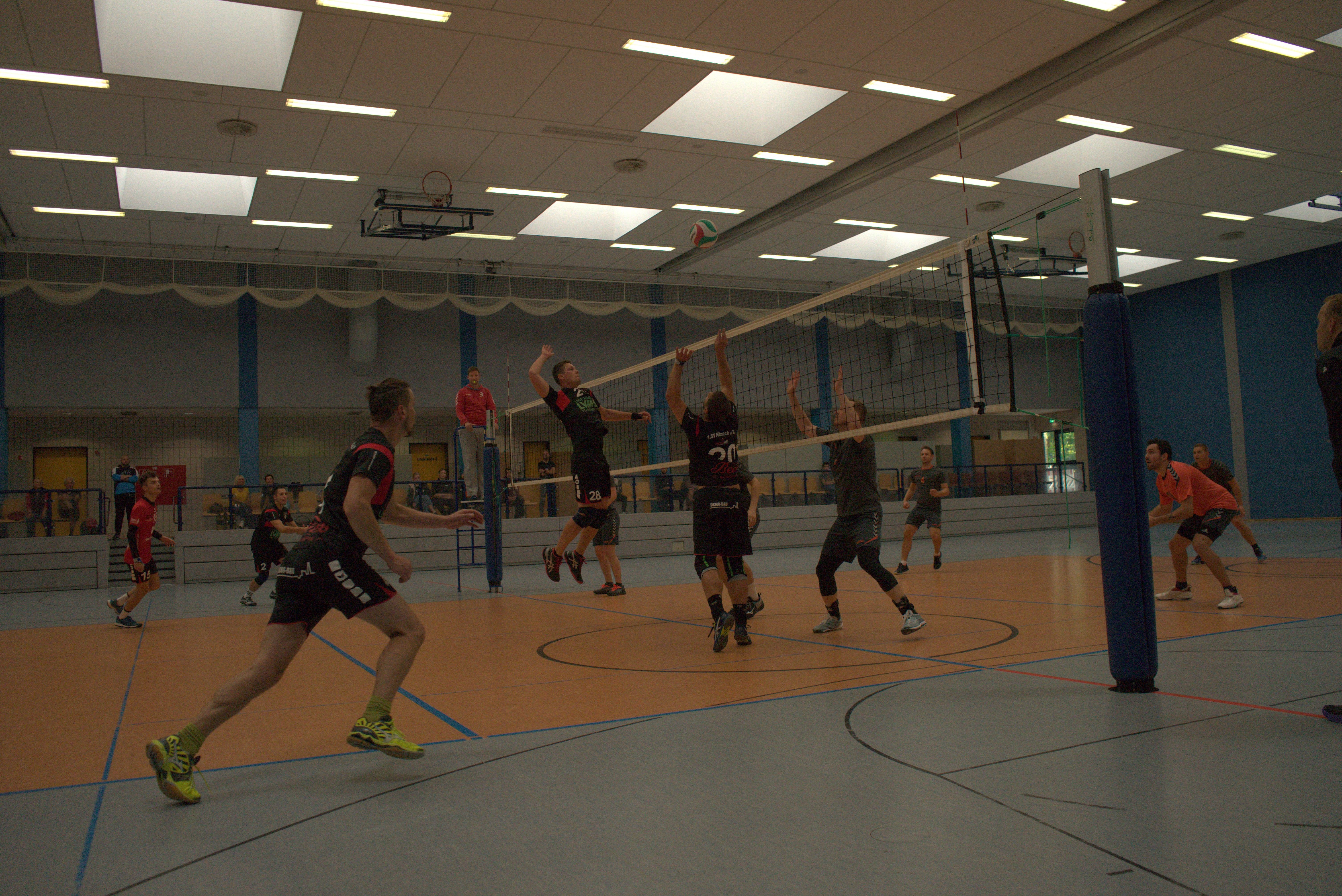 Der 1. SV Pöẞneck mit Licht und Schatten zum ersten Punktgewinn in der Thüringenliga