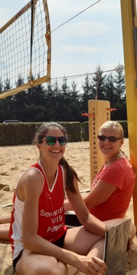 2x Bronze für die Pößnecker Gastgeber bei der stark besetzten Thüringer Seniorenmeisterschaft im Beachvolleyball in der Rosen-Arena - IMG-20190827-WA0102_ca2c7a89a7aa25b18d9b1f53a66776d8