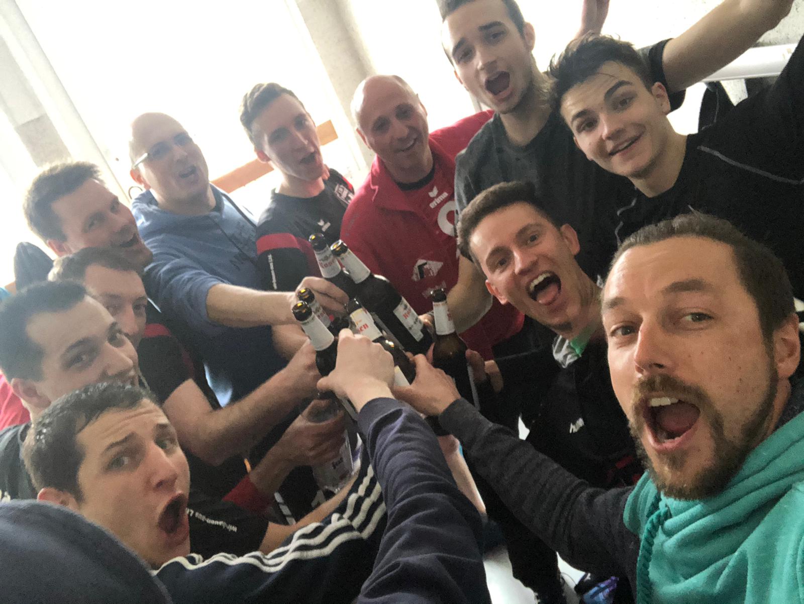 Bezirksliga Ost – Erneut deutlicher Derby-Sieg gegen Knau sowie gegen Blankenhain festigen die Pöẞnecker Tabellenführung