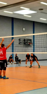 Da sind Parallelen: Pöẞnecker Volleyballer und die Bundestagswahl – oder: Erster Spieltag: Verbandsliga Nord startet für die Pöẞnecker Volleyballer mit einem Sieg - IMG-20211002-WA0013_433245a37d66cb1d38e061a327bad69a