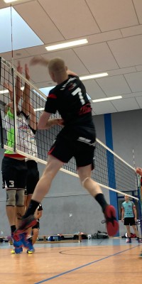 Da sind Parallelen: Pöẞnecker Volleyballer und die Bundestagswahl – oder: Erster Spieltag: Verbandsliga Nord startet für die Pöẞnecker Volleyballer mit einem Sieg - IMG-20211002-WA0032_924d0dd064f6723930d11d1de18ef4d6
