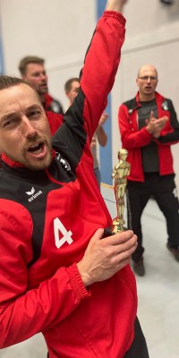 Da sind Parallelen: Pöẞnecker Volleyballer und die Bundestagswahl – oder: Erster Spieltag: Verbandsliga Nord startet für die Pöẞnecker Volleyballer mit einem Sieg - IMG-20211002-WA0036_ed78986d16d1f6084a72bfcc00125cf5