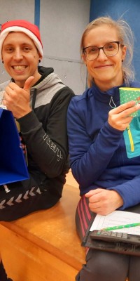 Groẞes Adventstraining mit allen Erwachsenen Volleyballgruppen - IMG-20221125-WA0020_9d1a2495e4cf6f4d724e10b24eb9d111