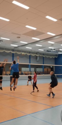 Groẞes Adventstraining mit allen Erwachsenen Volleyballgruppen - IMG-20221125-WA0023_52f2a2202e00c3f63863fcc51df3949c