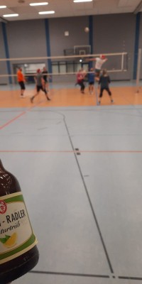 Groẞes Adventstraining mit allen Erwachsenen Volleyballgruppen - IMG-20221125-WA0036_9eb5a783a2d7ff1e5b7555539ecc2254