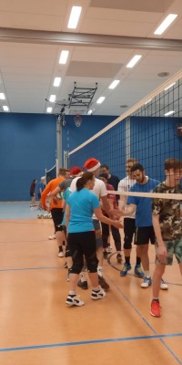 Groẞes Adventstraining mit allen Erwachsenen Volleyballgruppen - IMG-20221125-WA0047_84dfcf1e9d2e277724009250f9e1ad9a