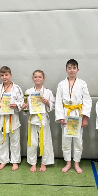 Mathilda Völkel, beste Technikerin der AK U11  - IMG-20251115-WA0024_0a920787bce527f08ecbcfc4eb5074fa