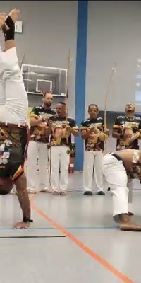 Einblicke in das III Ginga Capoeira-Festival Pöẞneck 2025 - Screenshot_20250905_192623_Video_Player_29634c3f45f69c082e54ed633797a34a