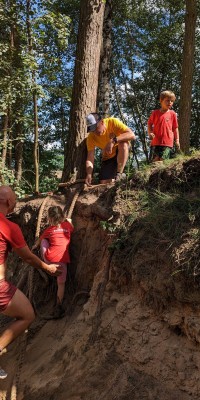 Abteilungsübergreifendes Team hat groẞen Spaẞ beim KidsRun - Seil_daae580ac8ed7bad5fcfb04cf9cd724a