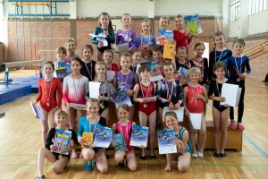 Abteilung Gerätturnen - Wettkampf_2022-267_Gruppenfoto_AK_2011_bis_2016_a23411c537239d5a47502fb378750757