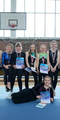 28. Kreisjugendspiele des Saale-Orla-Kreises im Gerätturnen 2022 - Wettkampf_2022-299_Gruppenfoto_AK_2008_bis_2010_resize_1_42b859e83064eaa57e114d8284c12d99