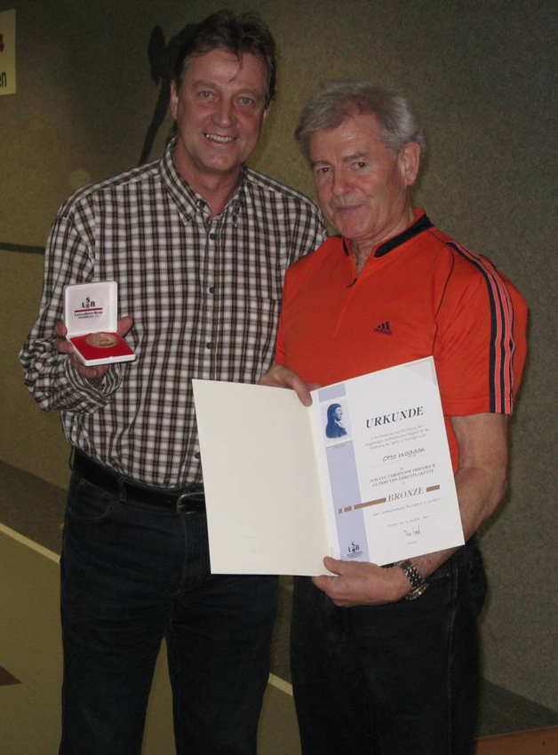 Hohe Auszeichnung für Otto Woggon - Glückwünsche zum 70.
