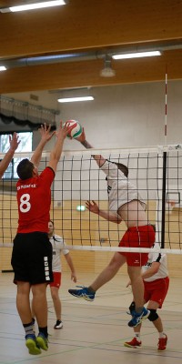 Bezirksliga Ost - Pöẞnecker Volleyballer im hartumkämpften Derby mit Knau - _M7B2264_24ee60897ed66496ae54ef2622dd4107